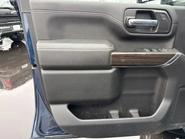 Used 2022 Northsky Blue Metallic Chevrolet LT image 12