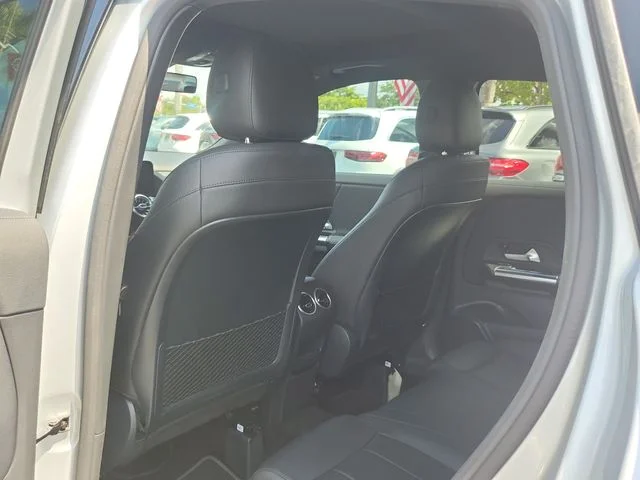 Used 2021 Silver Mercedes-Benz GLA 250 image 11