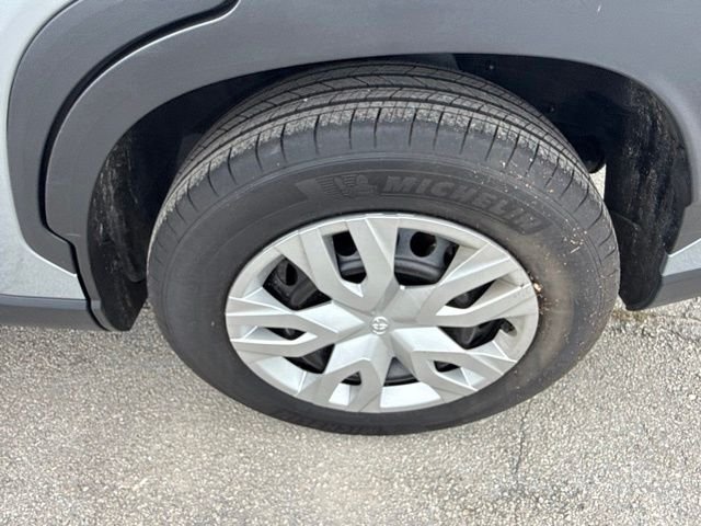 Used 2026 Silver Toyota L image 7
