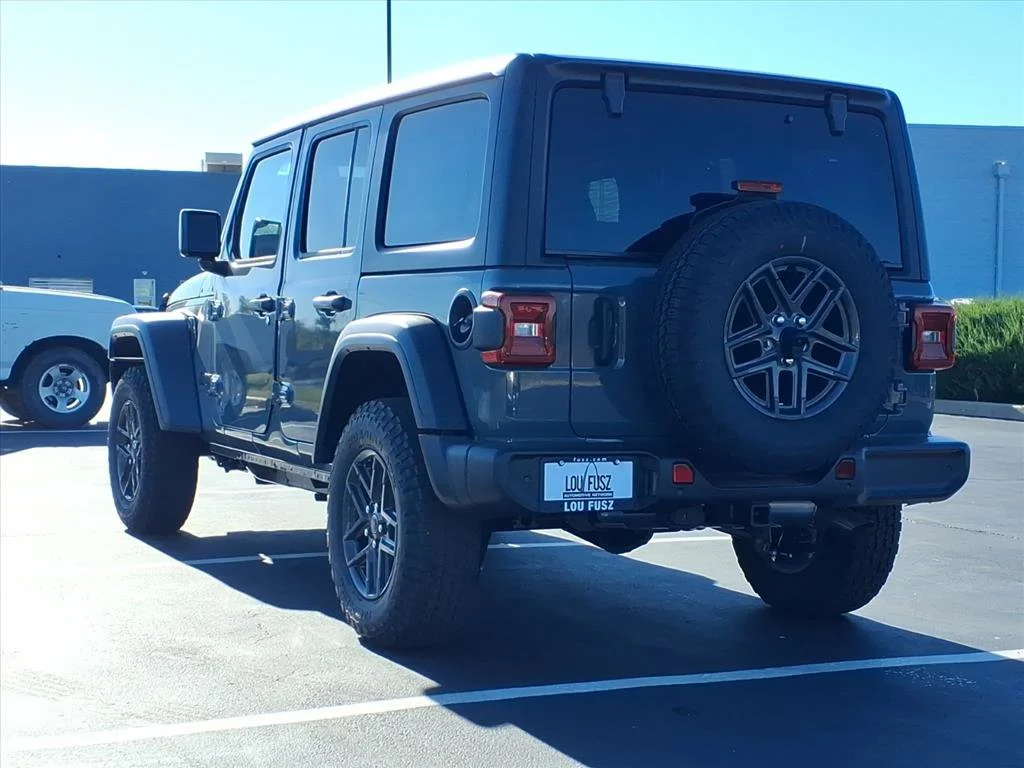New 2026 Anvil Clear-Coat Exterior Paint Jeep Sport S image 4