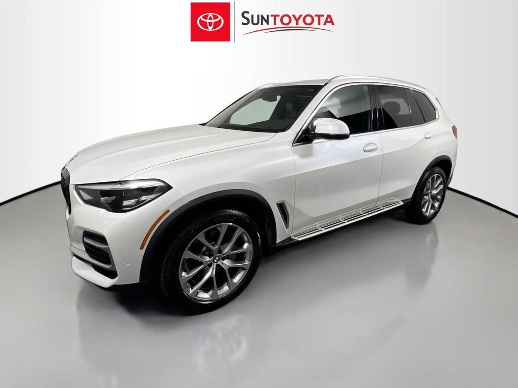 Used 2023 White BMW xDrive40i image 9
