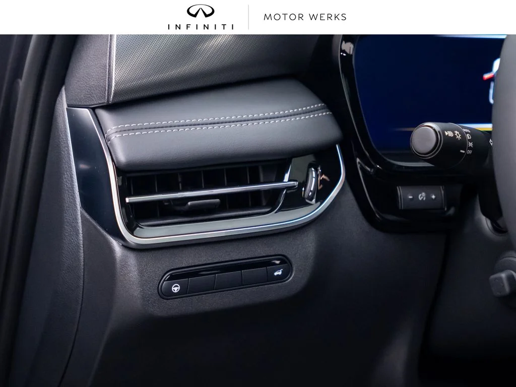 New 2027 2T GRPT SHDW INFINITI Sport AWD image 20