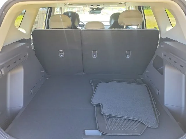 New 2027 Snow White Pearl Kia S image 7