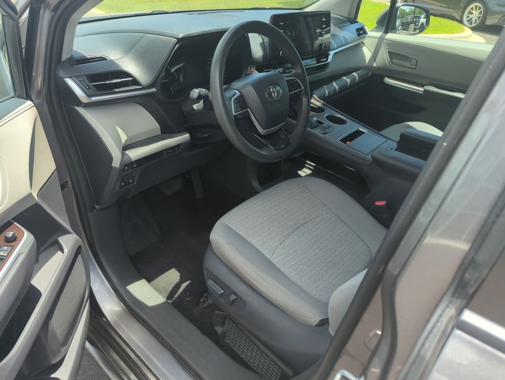 Used 2021 Gray Toyota LE image 11