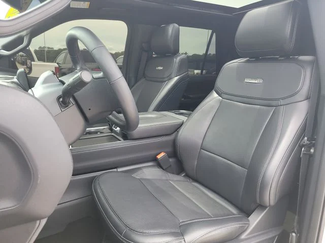 Used 2025 Silver Ford Platinum image 23