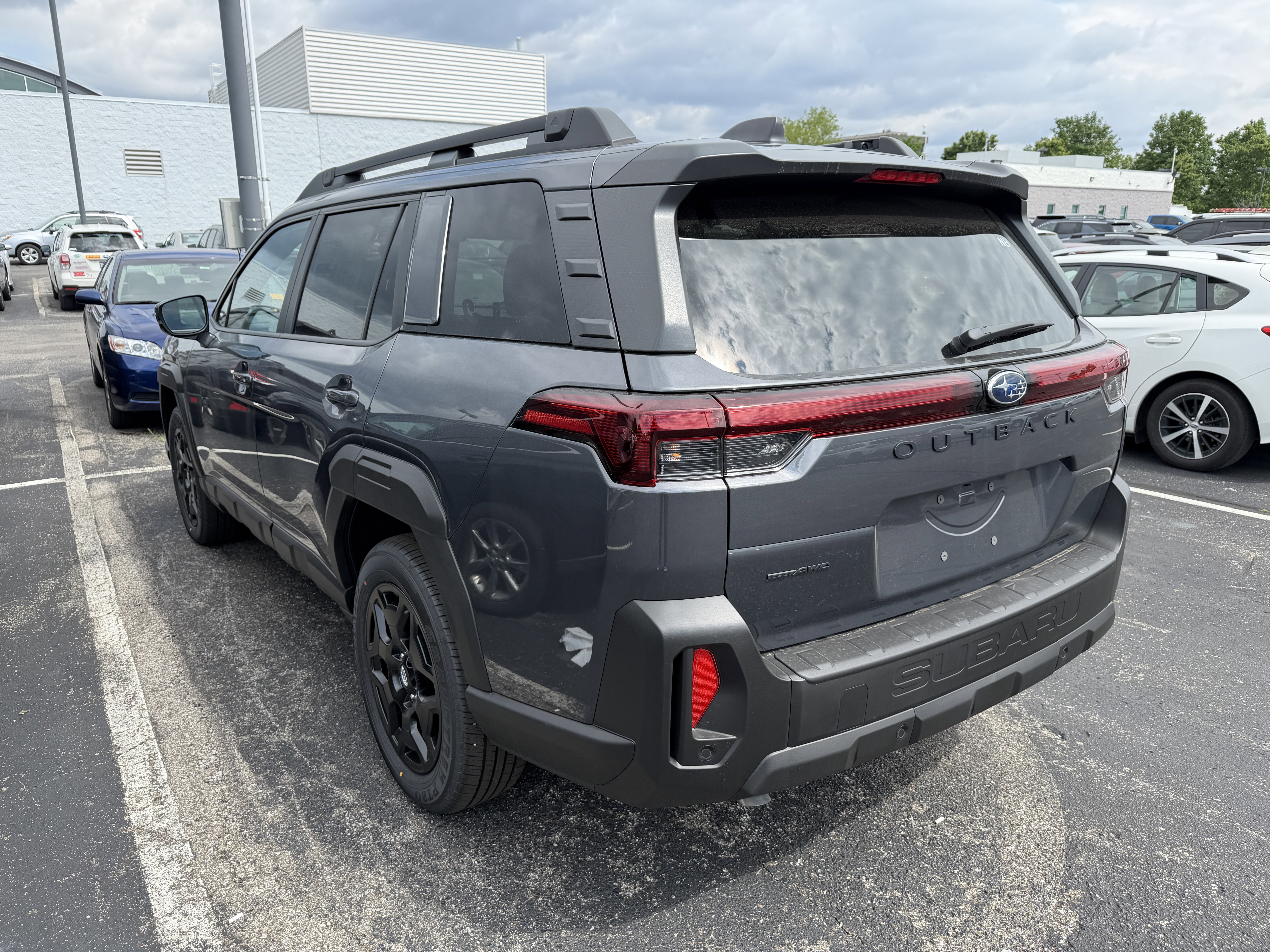 New 2026 MAGNETITE GRAY METALLIC Subaru Limited image 5