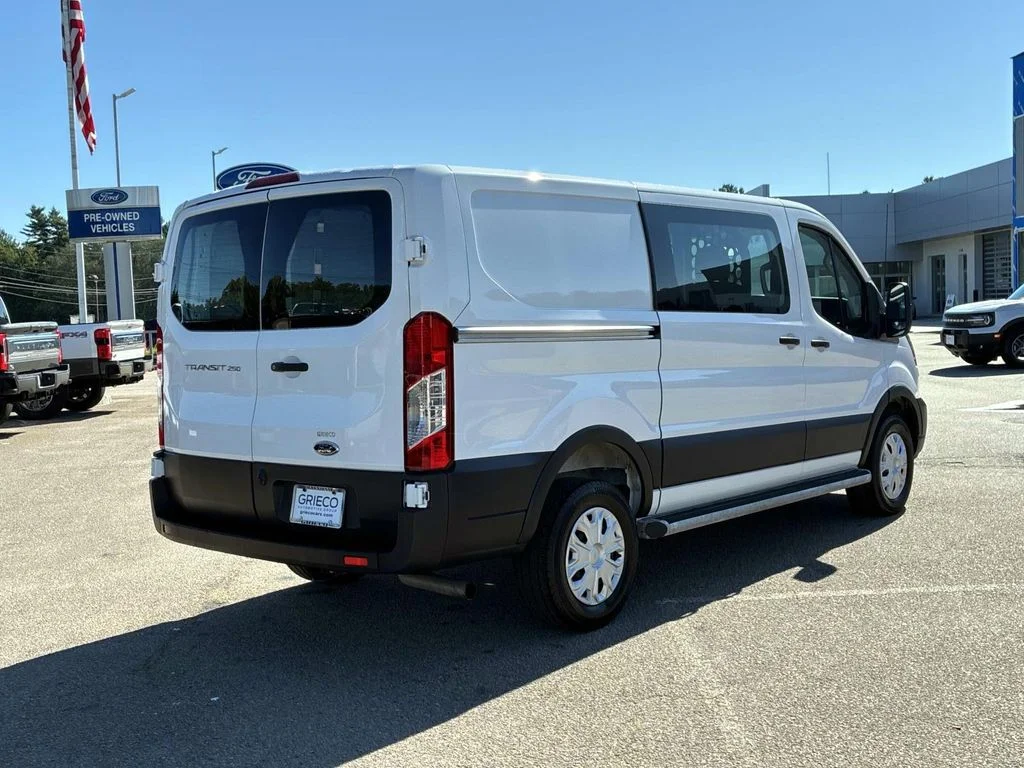Used 2025 Oxford White Ford  image 7