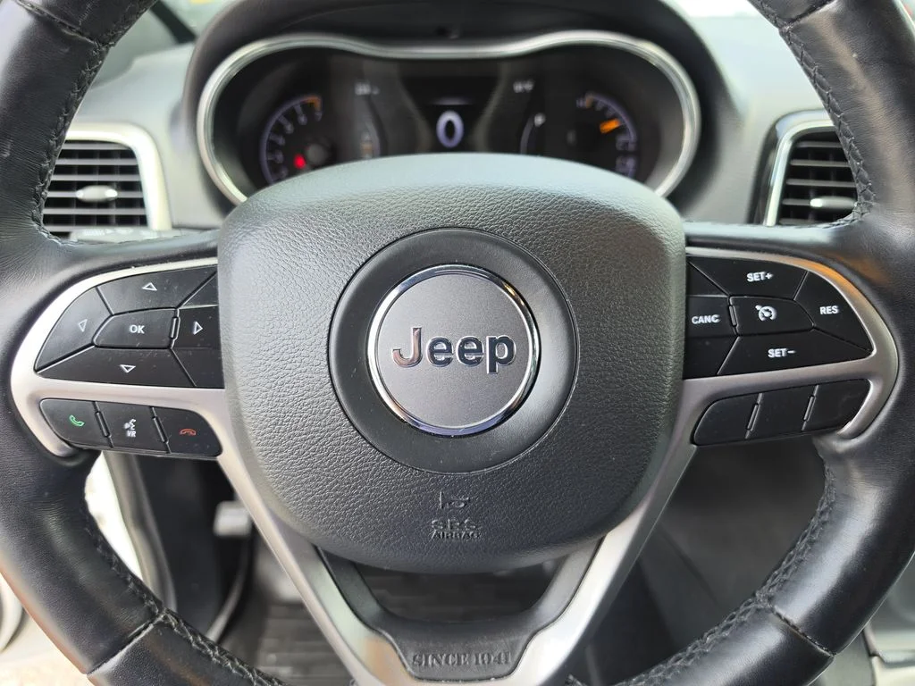 Certified Used 2021 Bright White Clearcoat Jeep Limited image 31