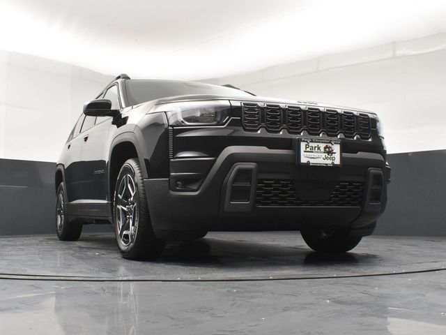 New 2026 Diamond Black Crystal Pearl-Coat Exterior Paint Jeep Limited image 19