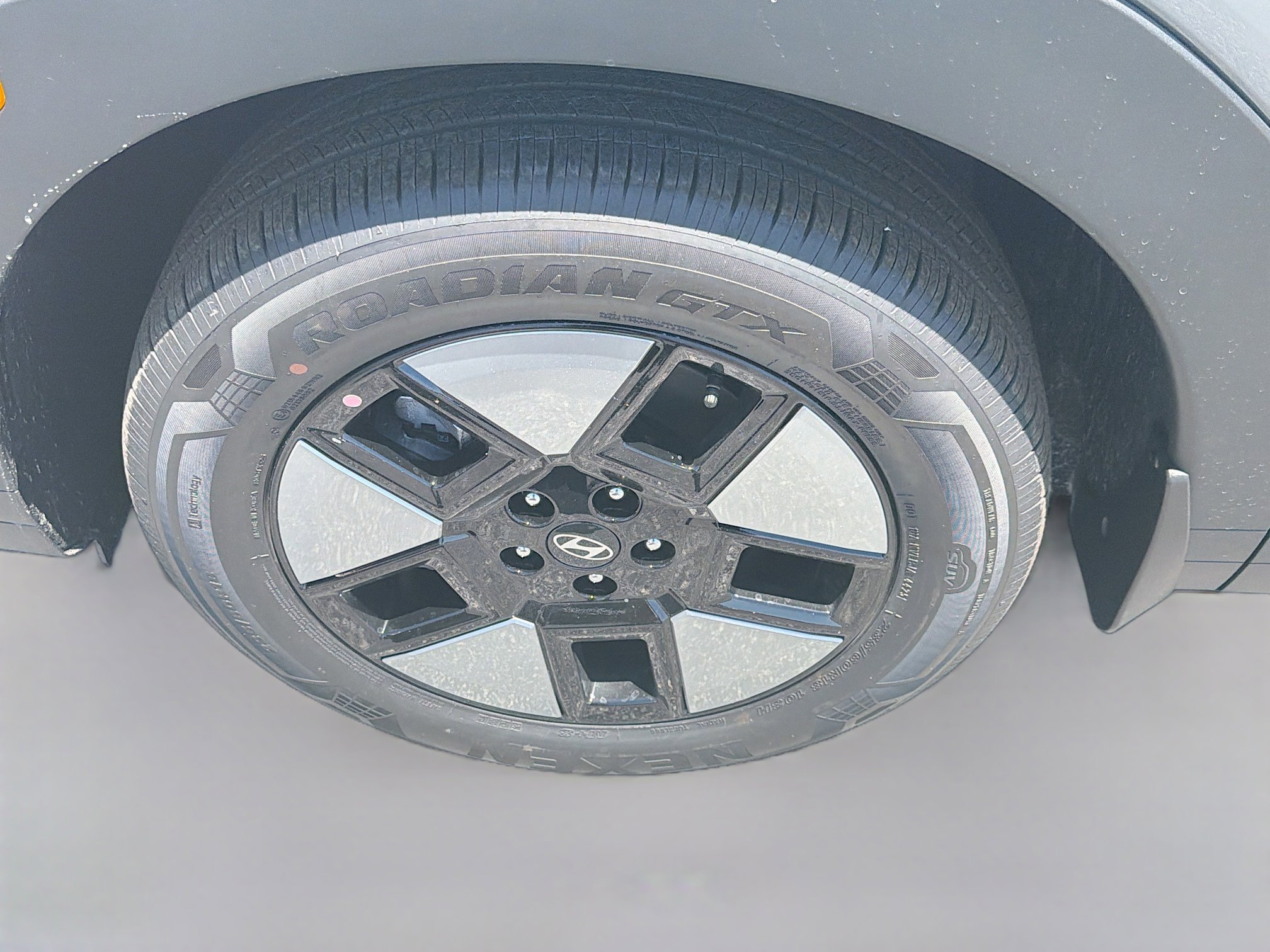 New 2026 Hampton Gray Hyundai SE image 47