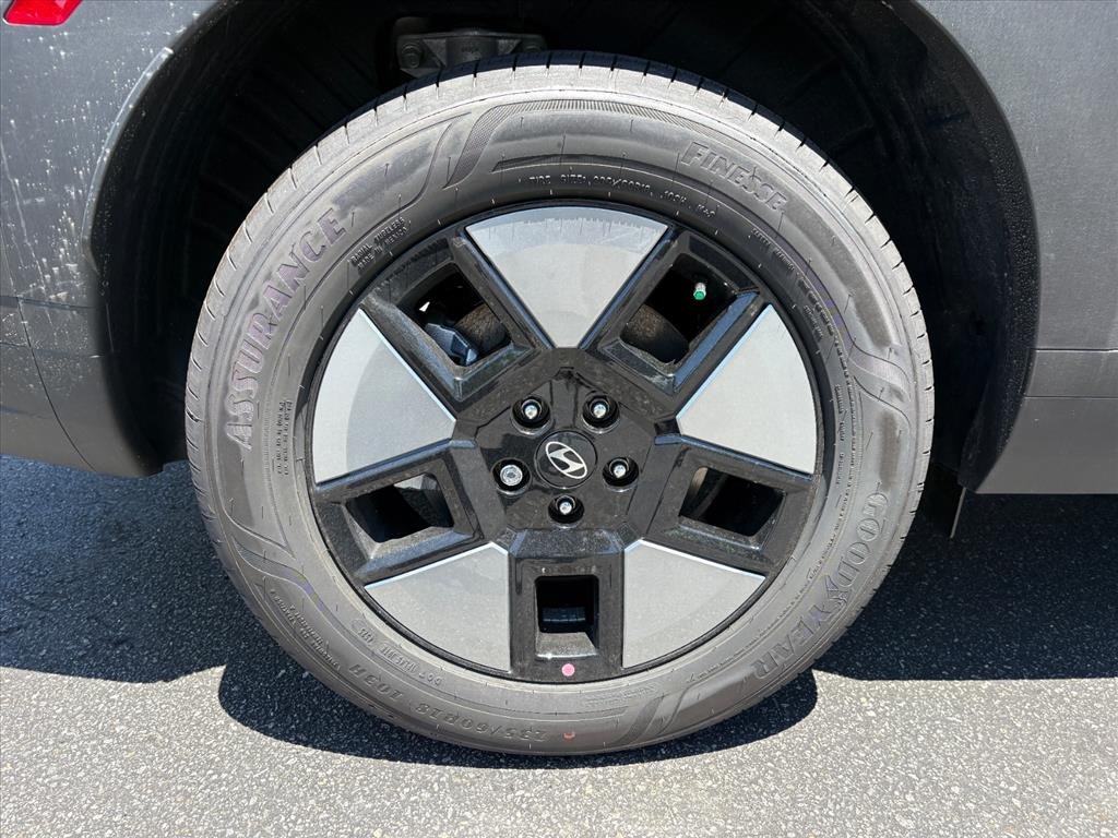 New 2026 Phantom Black S3b Hyundai SE image 15