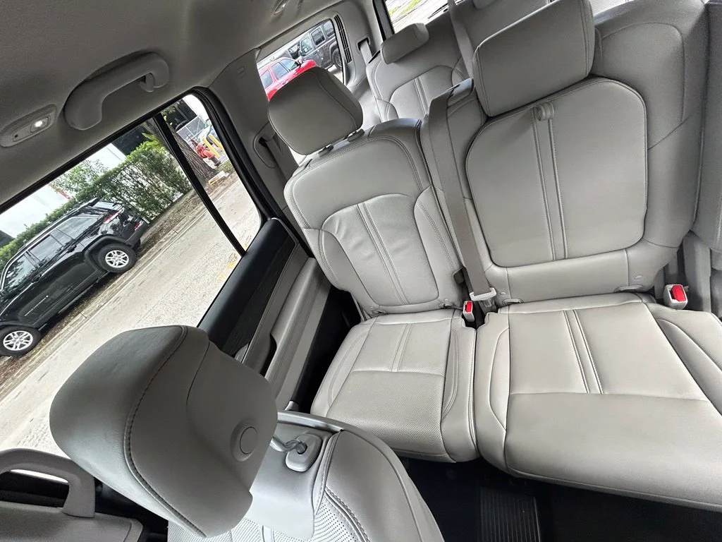 Used 2024 White Jeep Series II image 12