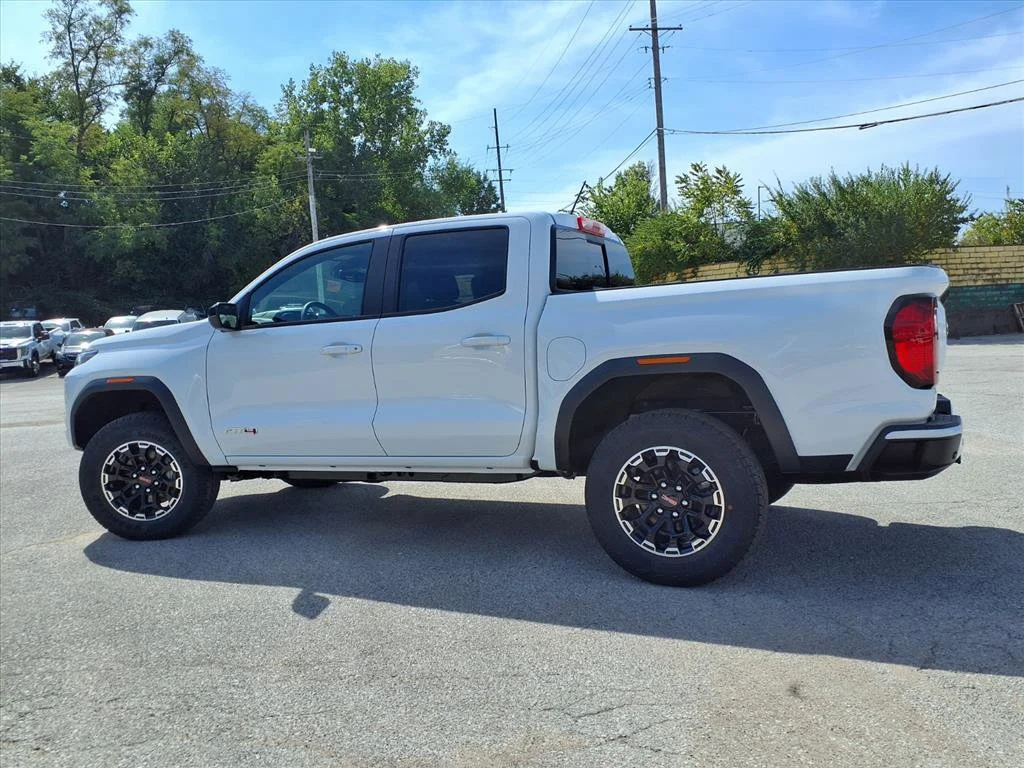 2026 GMC Canyon AT4 - Photo 23