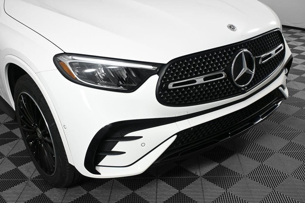 New 2027 Polar White Mercedes-Benz GLC 300 image 35