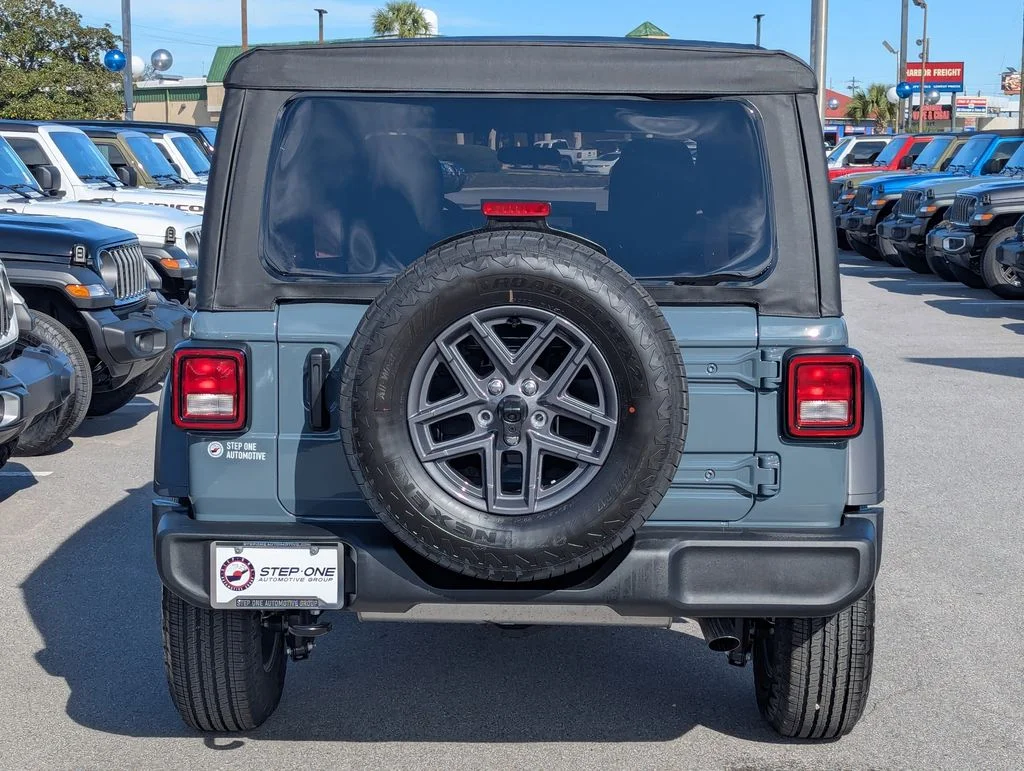 New 2026 Anvil Clear-Coat Exterior Paint Jeep Sport image 6