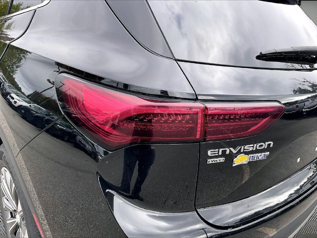 Used 2024 Ebony Twilight Metallic Buick Preferred image 31