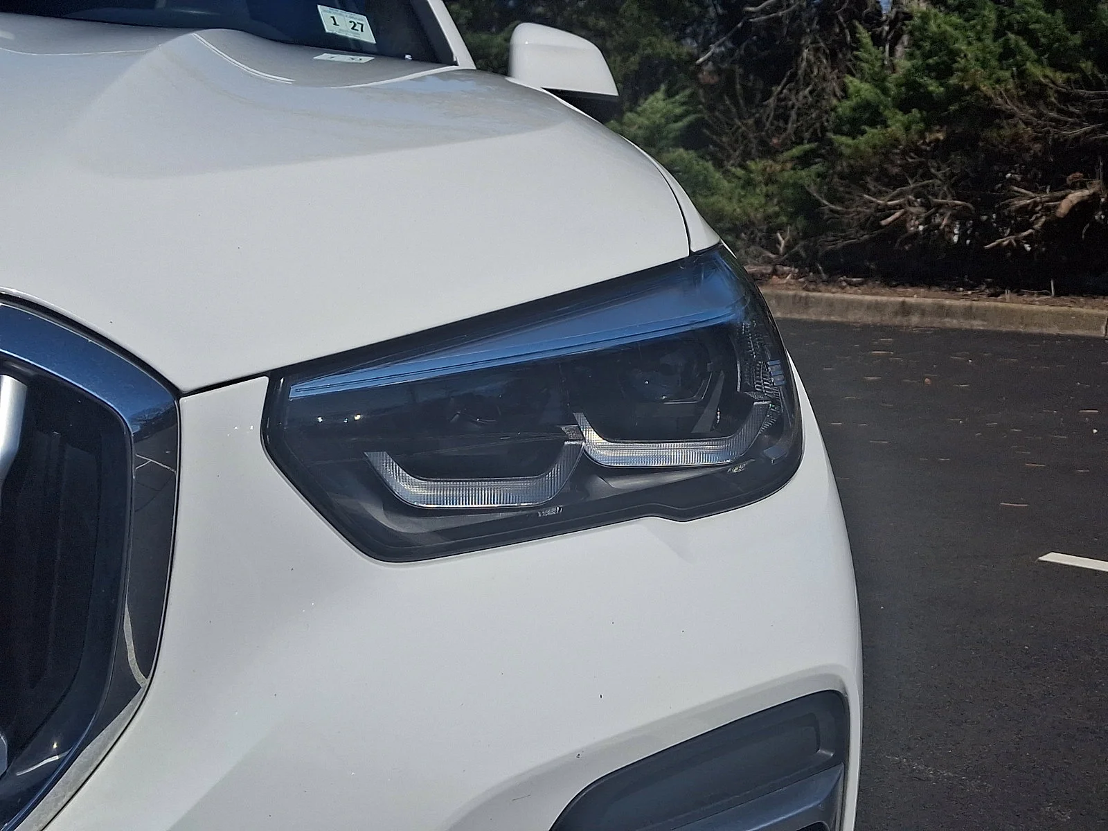 Used 2022 Alpine White BMW xDrive40i image 10
