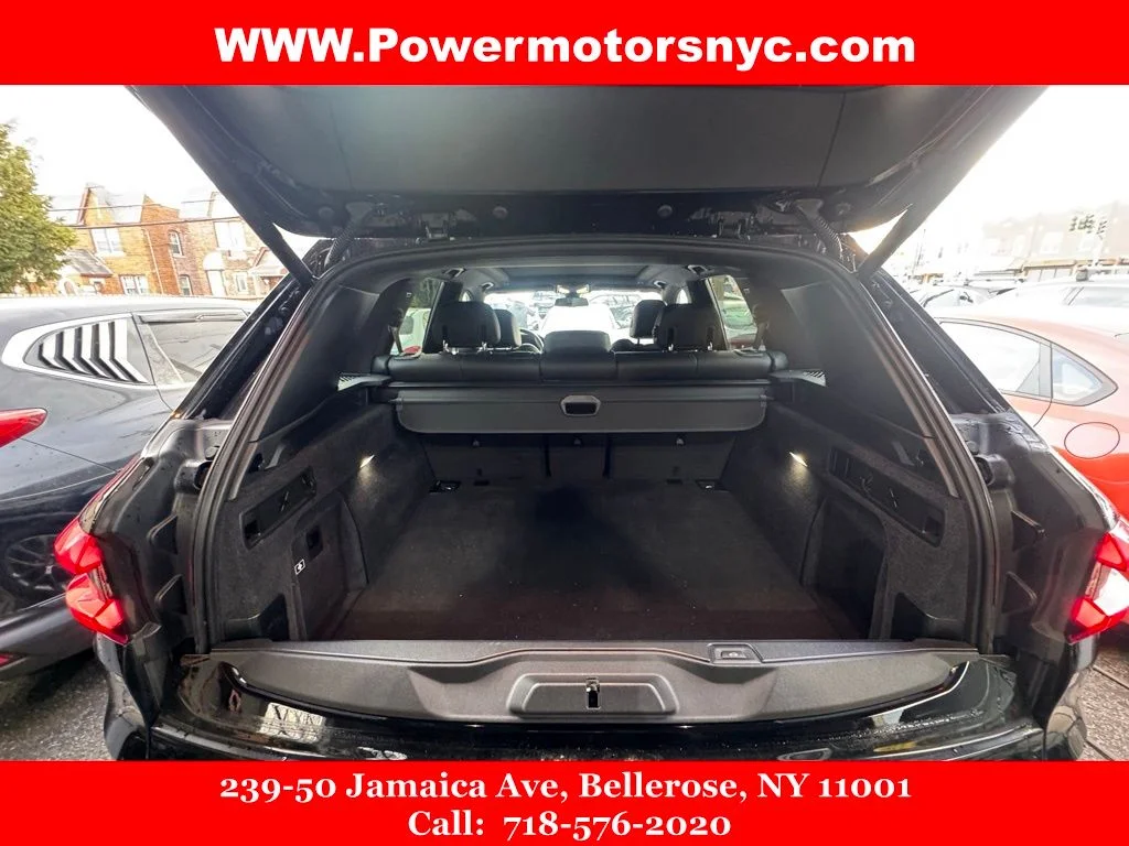 Used 2023 Black BMW xDrive40i image 16