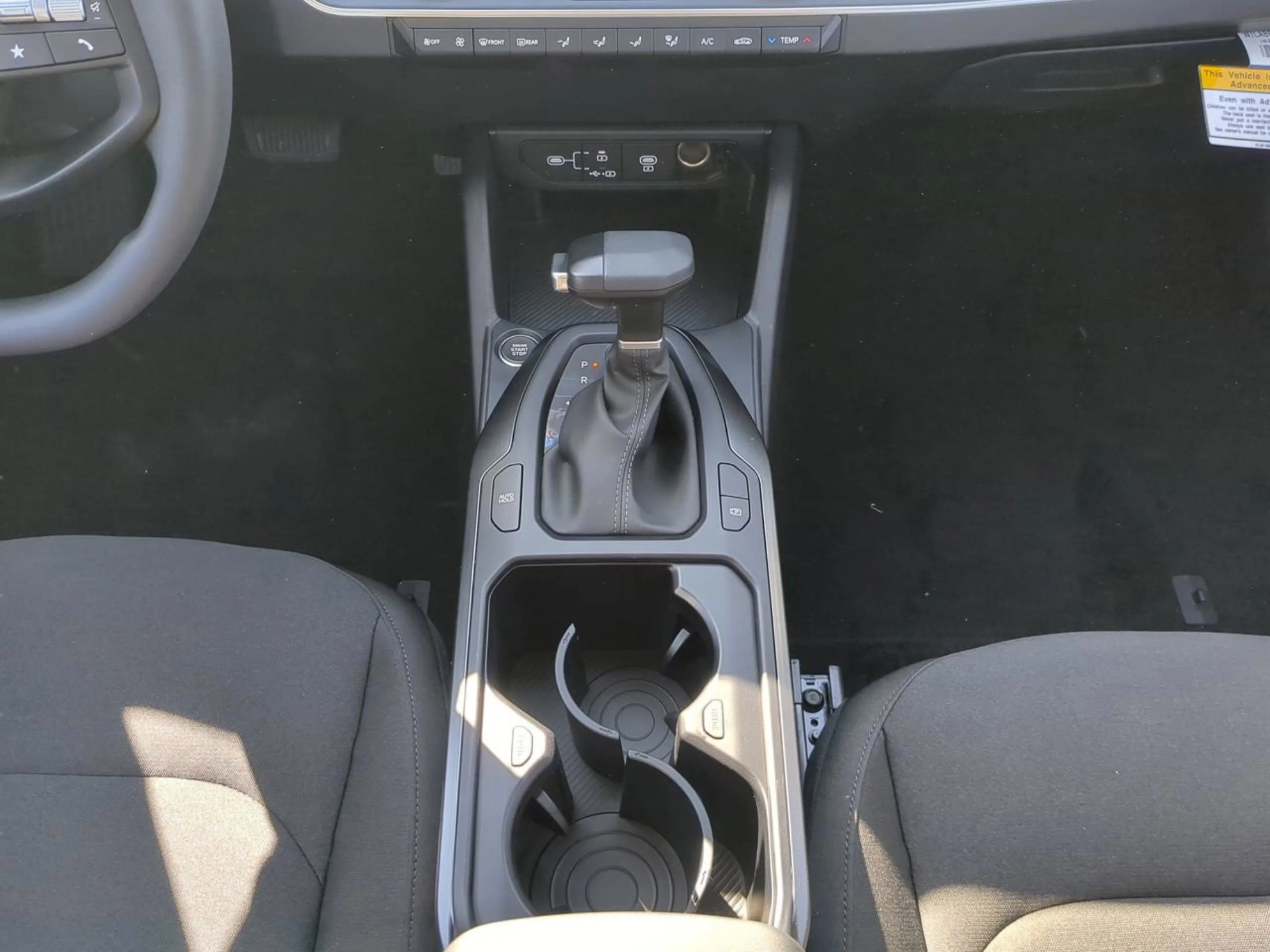 New 2026 Snow White Pearl Kia LXS image 30