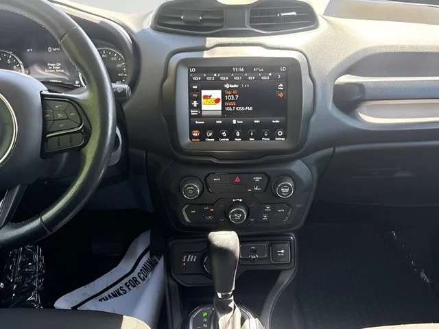 Used 2022 Red Jeep Latitude image 17