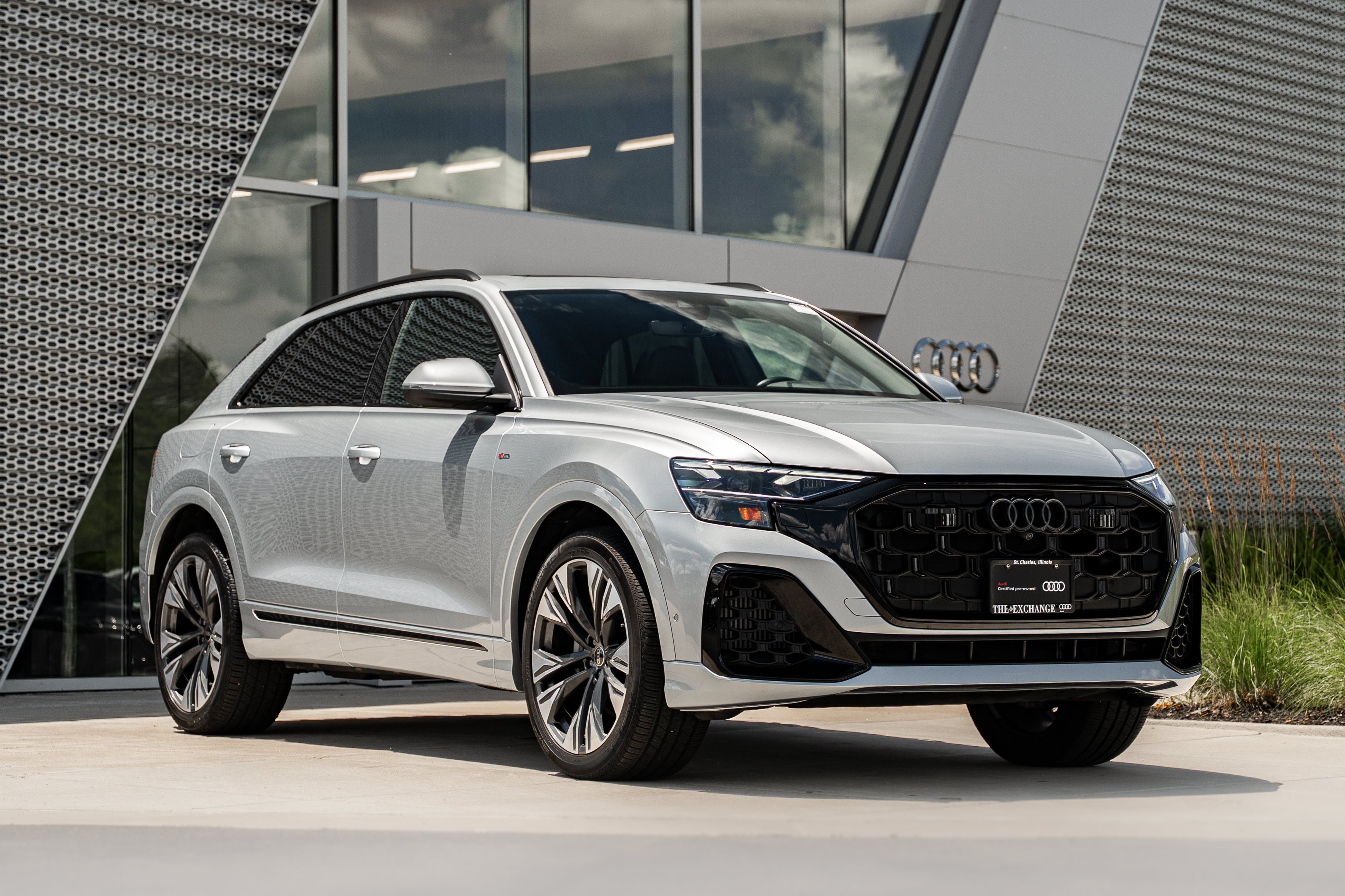 2025 Audi Q8 55 Premium Plus Tiptonic quattro's photo