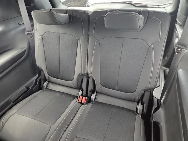 New 2026 Bright White Clear-Coat Exterior Paint Jeep Laredo image 6