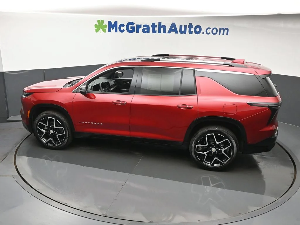 Used 2026 Red Chevrolet High Country image 24