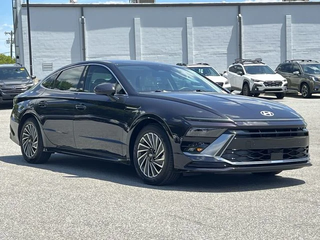 Used 2025 Blue Hyundai SEL image 15