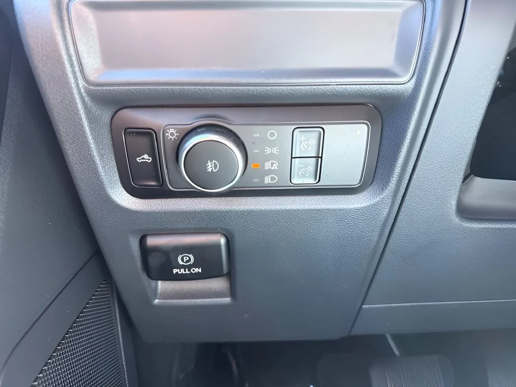 Used 2023  Ford XL image 21
