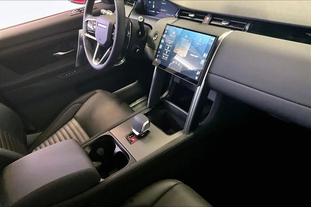 Used 2025 Gray Land Rover S image 9