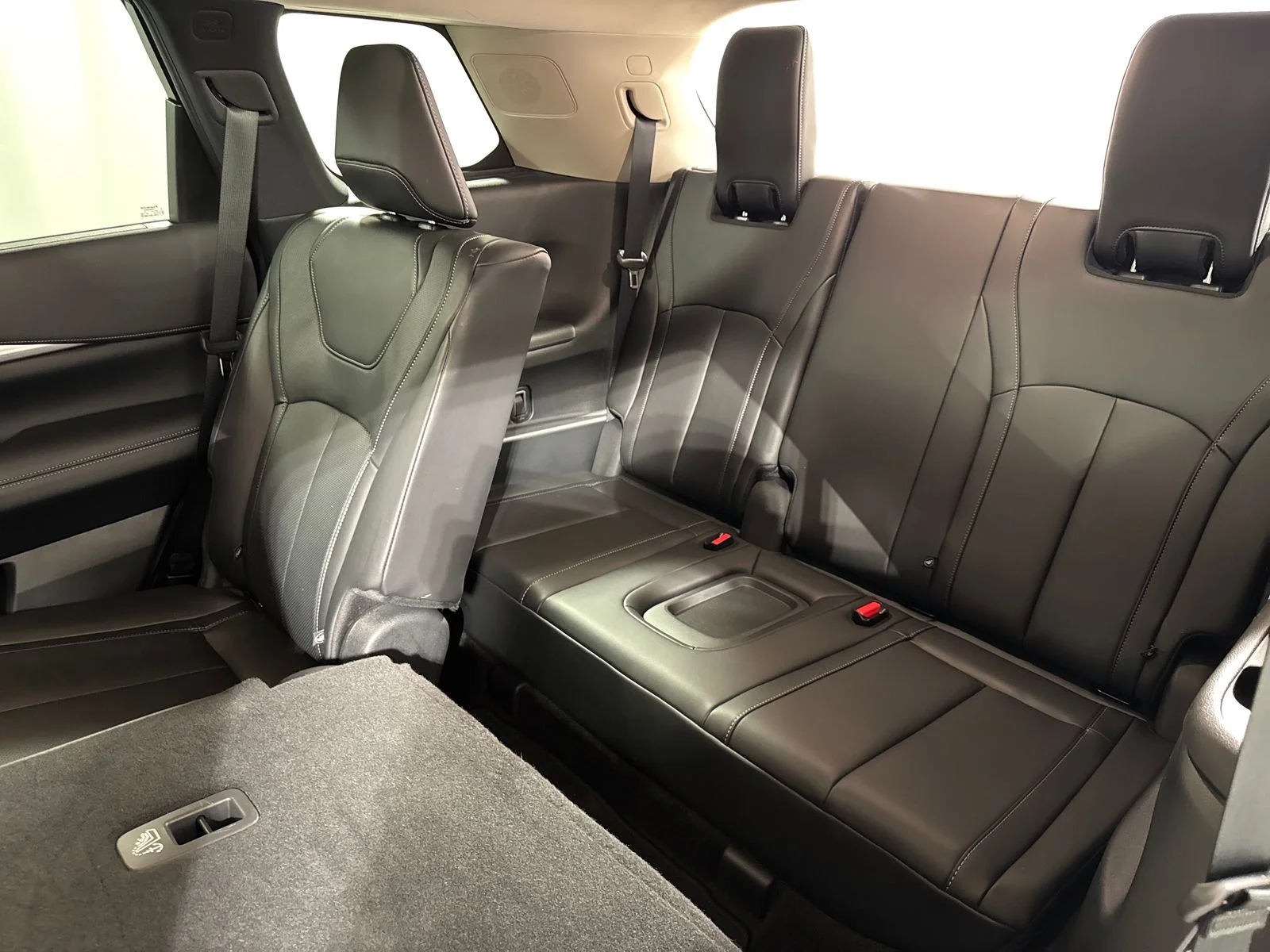 2025 INFINITI QX60 LUXE - Photo 28