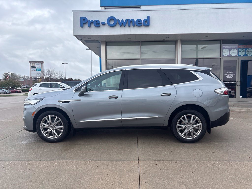 Used 2023 Gray Metallic Buick Essence image 8