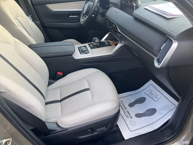 2025 Mazda CX-70 Premium Package - Photo 37
