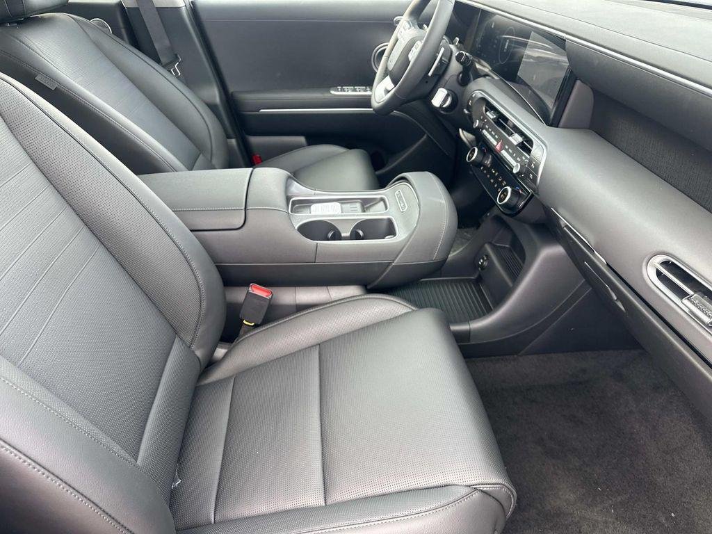 New 2026 Silver Hyundai Limited AWD image 19