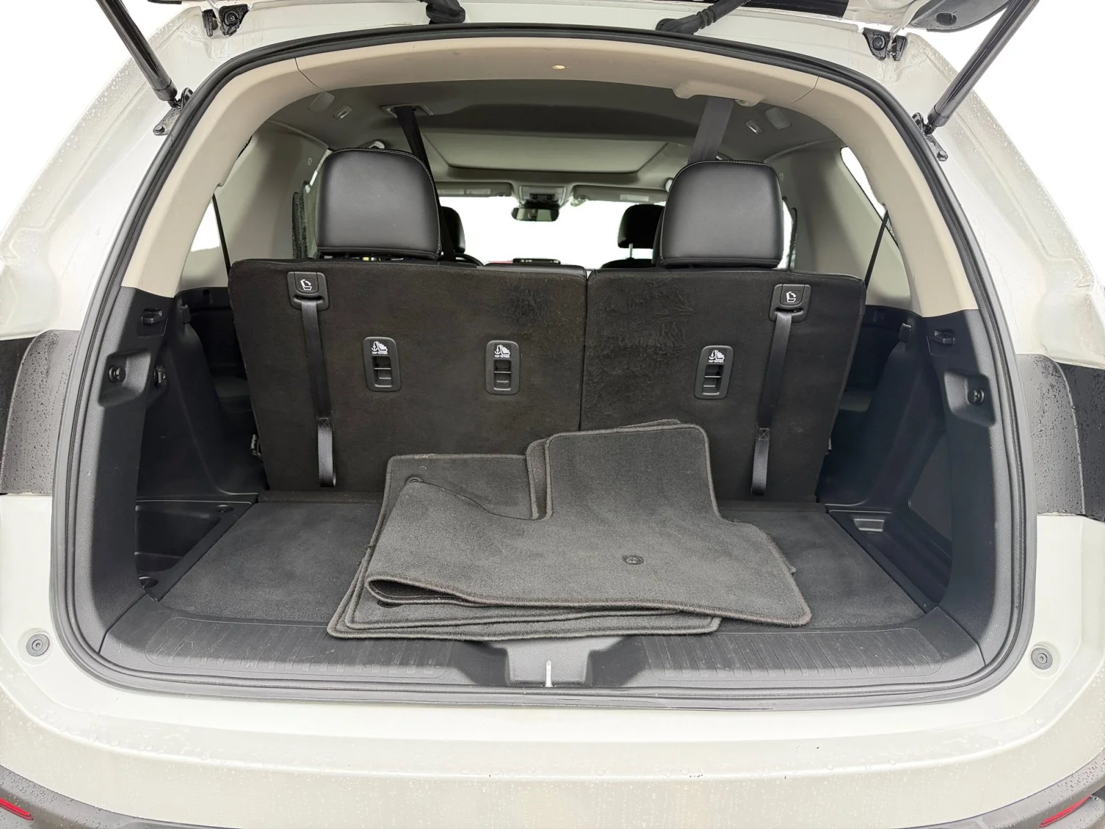 Certified Used 2024 White Honda Touring image 39