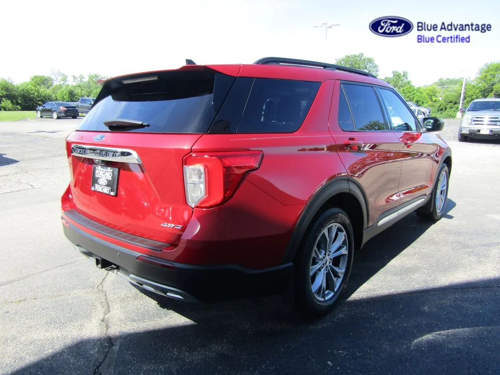 Certified Used 2024 Rapid Red Metallic Tinted Clearcoat Ford XLT image 7