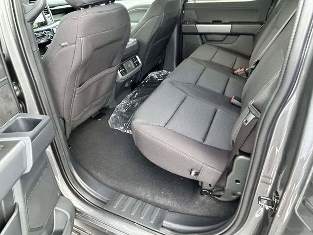 New 2026 Carbonized Gray Metallic Ford XLT image 6