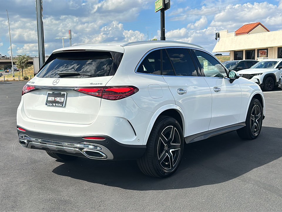 Used 2024 Polar White Mercedes-Benz 4MATIC® SUV image 8