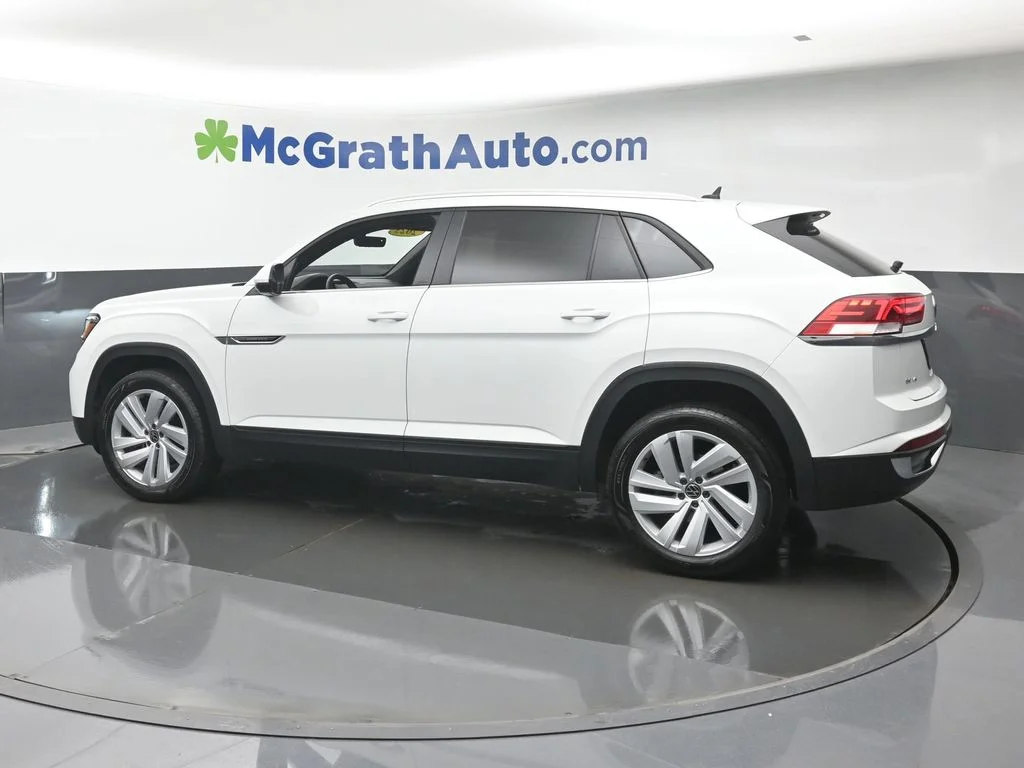 Used 2023 White Volkswagen 3.6L V6 SE w/Technology image 25