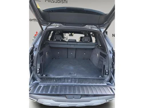 Used 2024 Gray BMW xDrive40i image 16