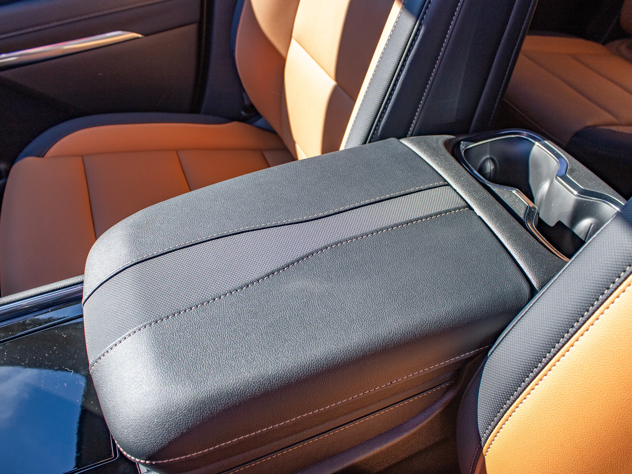 2027 Chevrolet Traverse Z71 - Photo 27