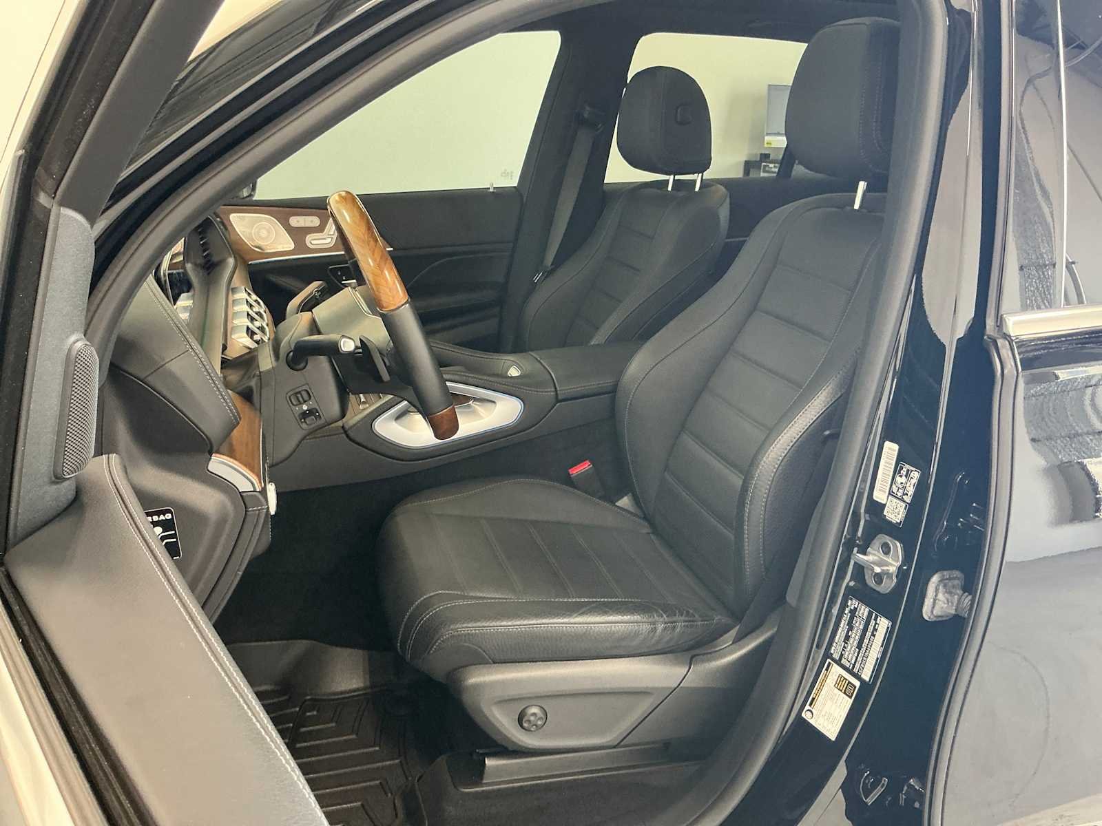 Certified Used 2022 Black Mercedes-Benz GLE 450 image 12