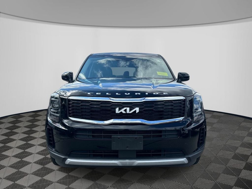 Used 2022 Black Kia LX image 8