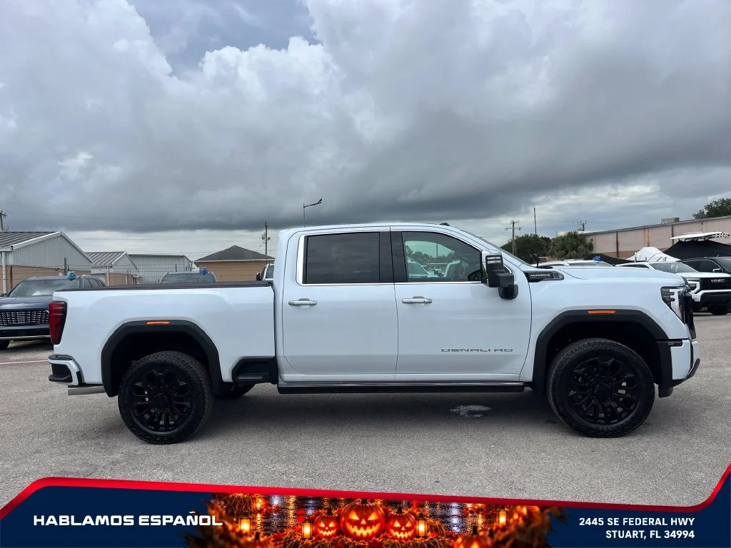 New 2026 Glacier White Tricoat GMC Denali Ultimate image 8