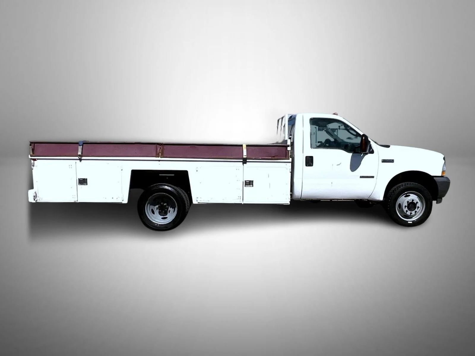 Used 2004 White Ford XL image 4