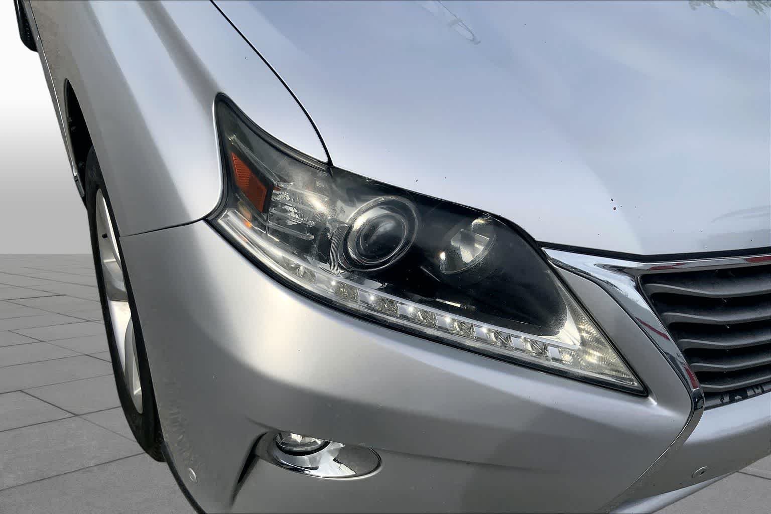Used 2015 Silver Lining Metallic Lexus  image 27