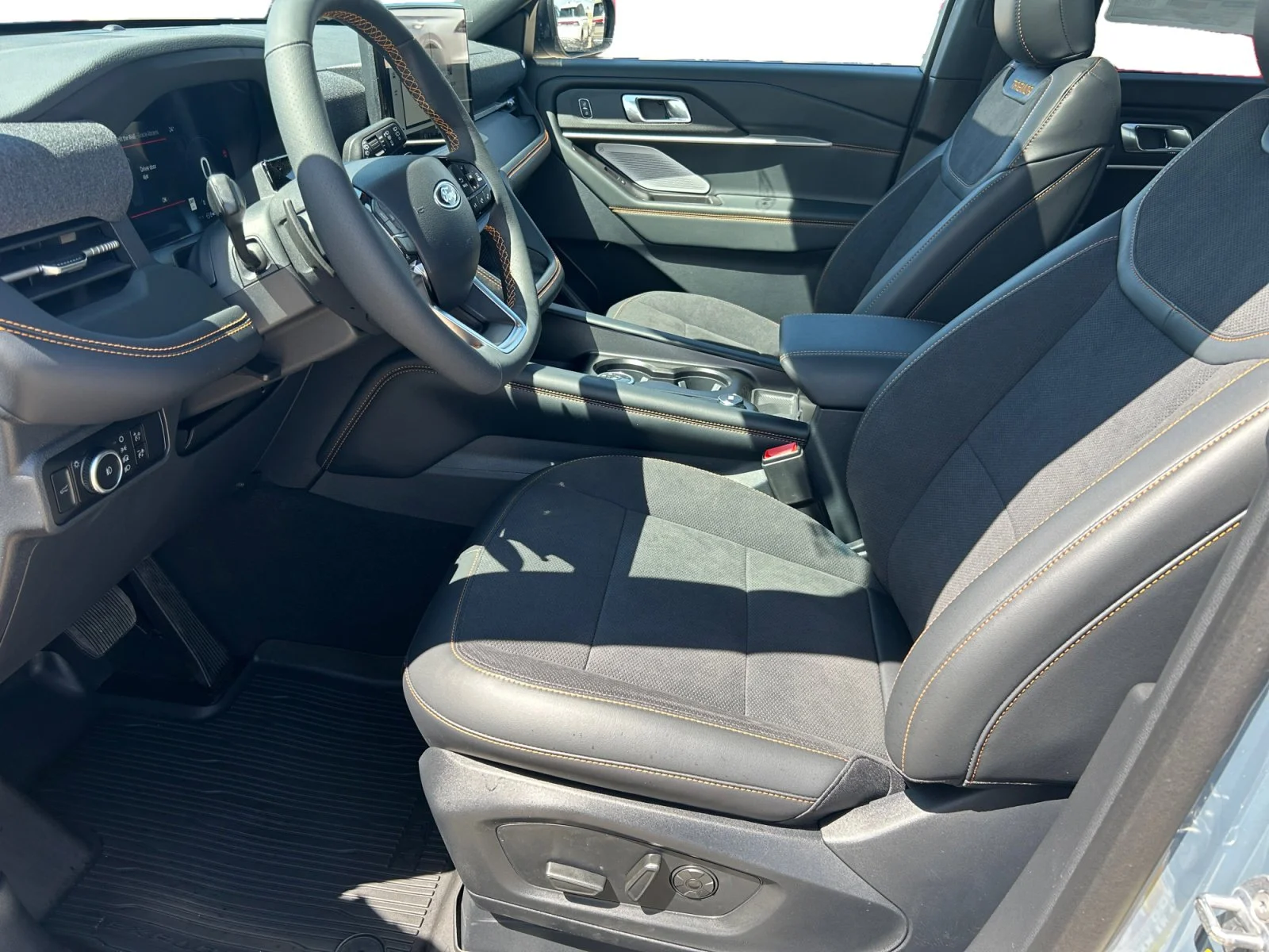 New 2026 Vapour Blue Metallic Ford Tremor image 14