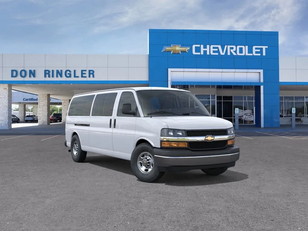 2026 Chevrolet Express 3500 LT Extended's photo
