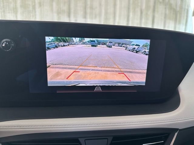 New 2026 Summit White Buick Preferred image 25