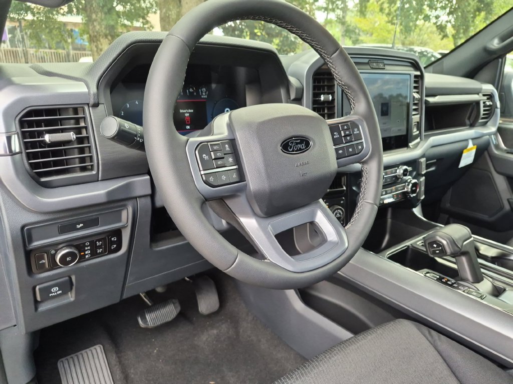 New 2026 Agate Black Metallic Ford XLT image 34